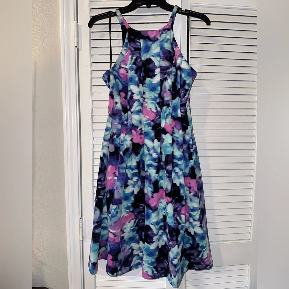 Vince Camuto Floral Scuba Watercolor Dress - Fit & Flare with Pockets - Picture 2 of 10